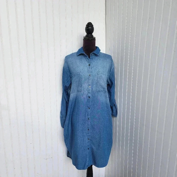 NWT L.I.F.E. Shirt Blue Denim Distressed Button Up Long Sleeve Cover Up Slits S - Picture 1 of 14